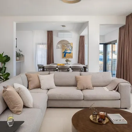 Villa Maris -Heated Pool,Sauna,First Row Sea Beach * Kuciste