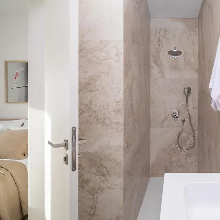 Maris, 5m Sea Beach, Heated Pool, Sauna Villa Kuciste