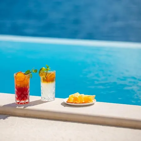 Vila Maris -heated Pool,sauna,first Row Sea *