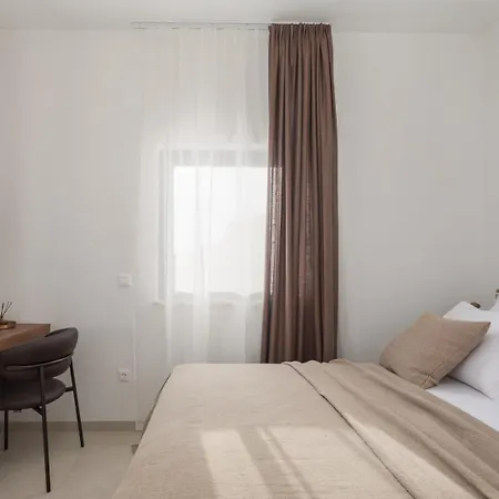 Maris, 5m Sea Beach, Heated Pool, Sauna