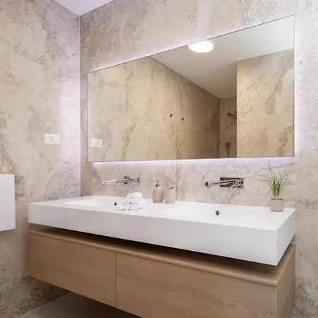 Maris -heated Pool,sauna,first Row Sea Villa *