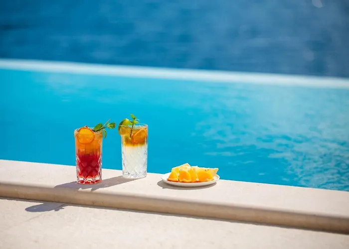 Βίλα Maris -heated Pool,sauna,first Row Sea *