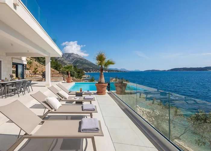 Maris -heated Pool,sauna,first Row Sea Βίλα