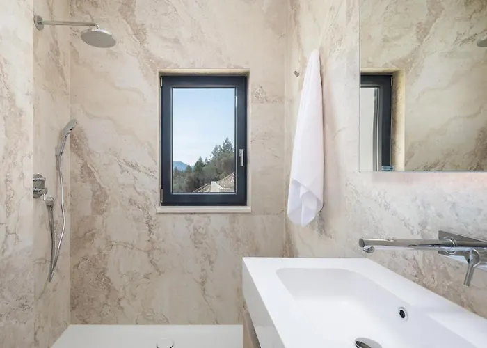 Maris -heated Pool,sauna,first Row Sea Βίλα