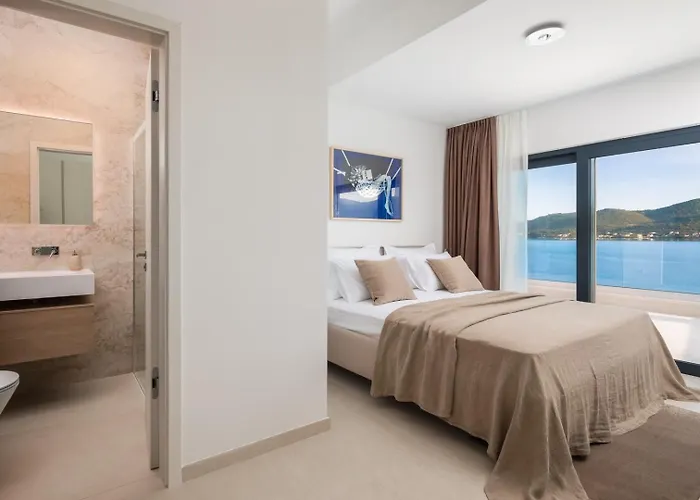 Βίλα Maris -heated Pool,sauna,first Row Sea *